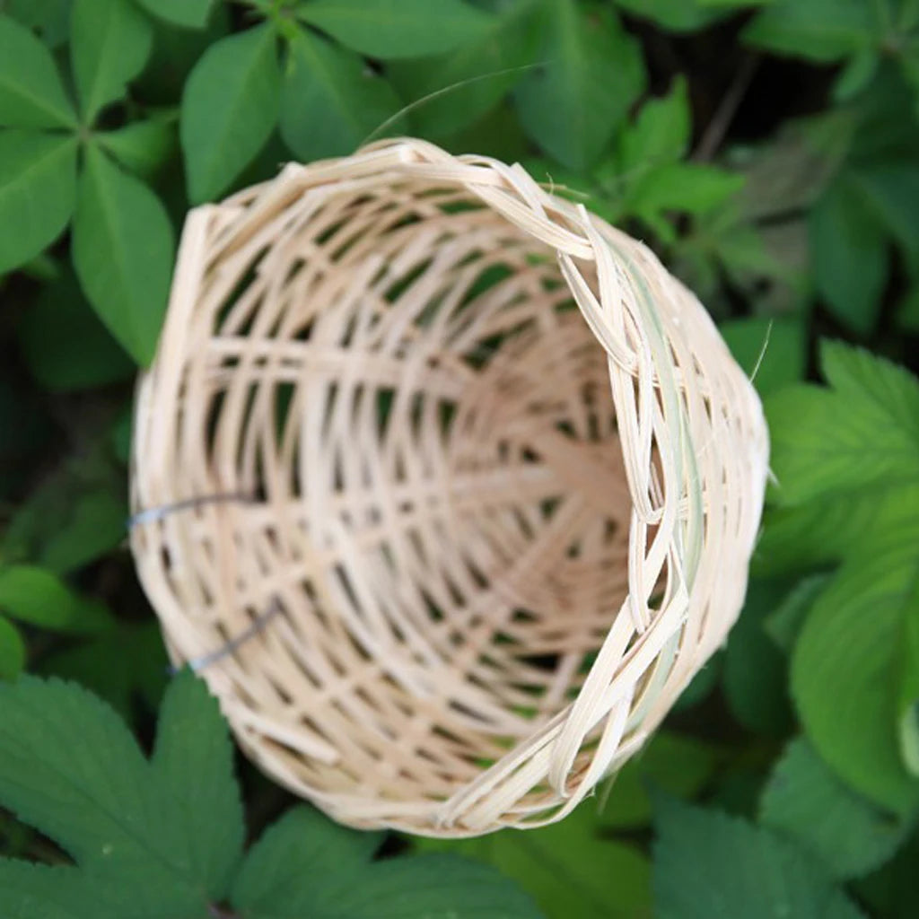 Handmade Bamboo Bird Nest Bird Rest Cave Cage House Nature Craft Ideal for Finch & Canary & Small Parrot Garden Home Decoration